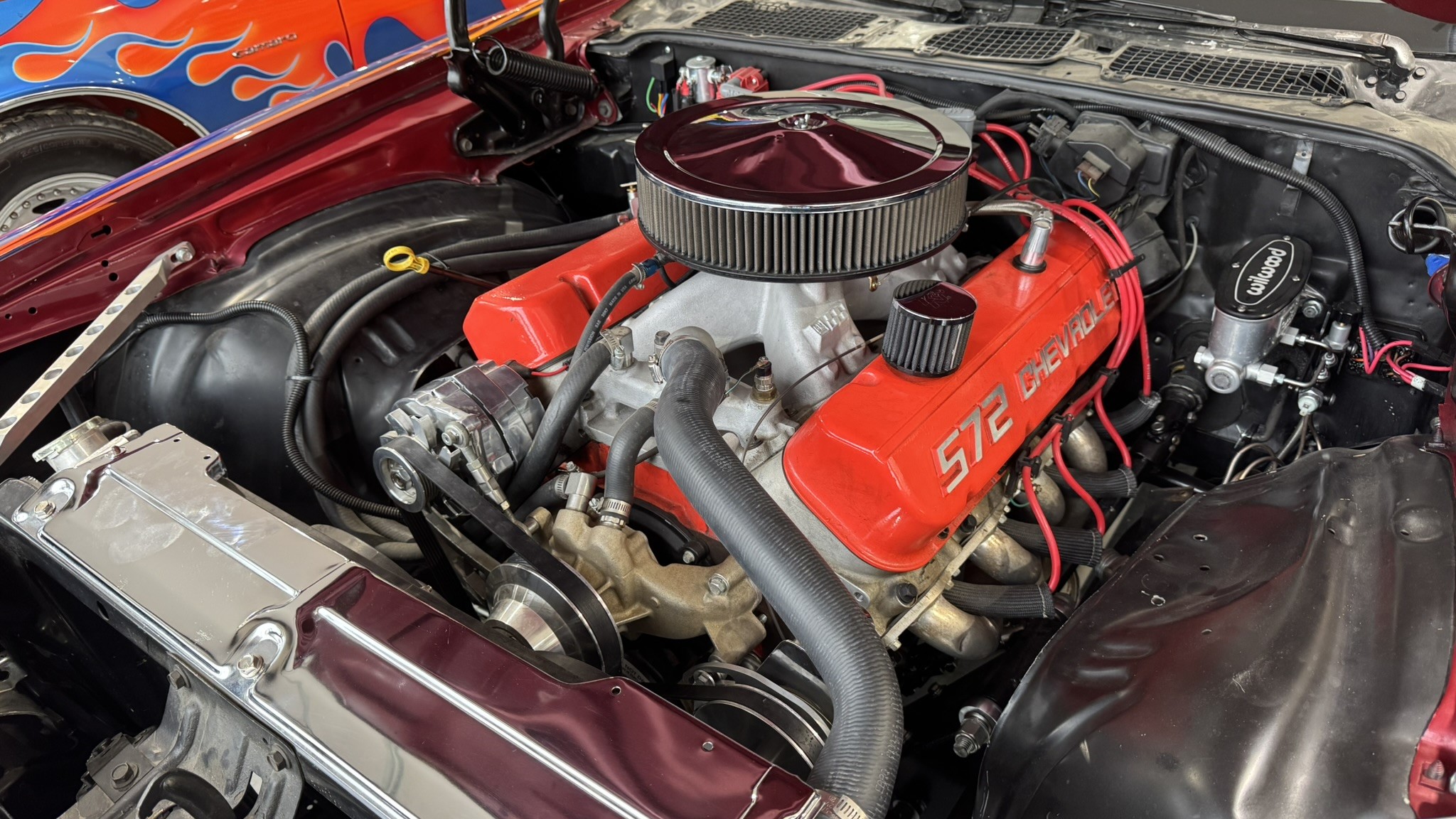 Engine bay single-turbo